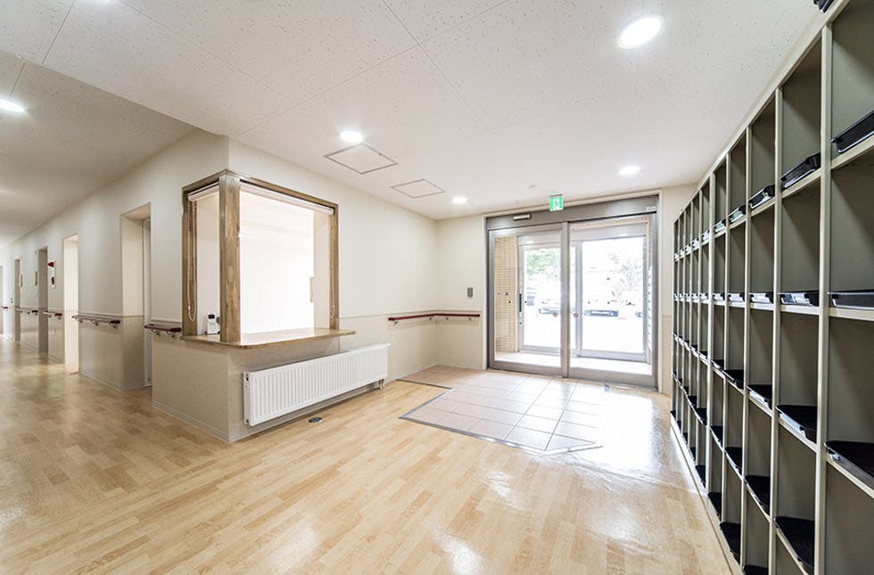 サービス付高齢者向け住宅秀楽園Ⅱ エントランス
