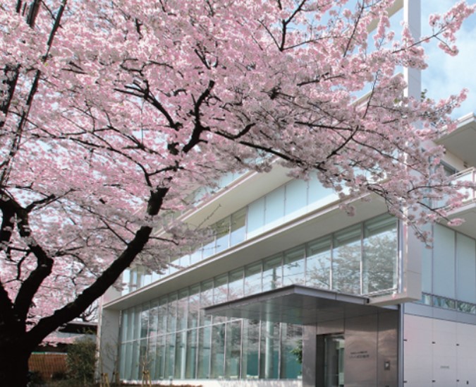 介護付有料老人ホーム コートローレル 外観