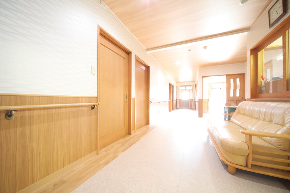 グループホームおみがわの憩 廊下