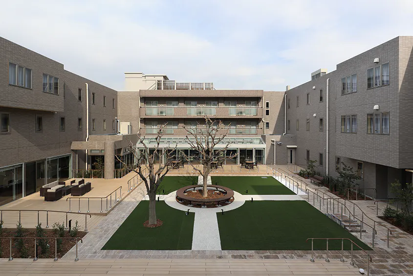 グランダ小石川 中庭