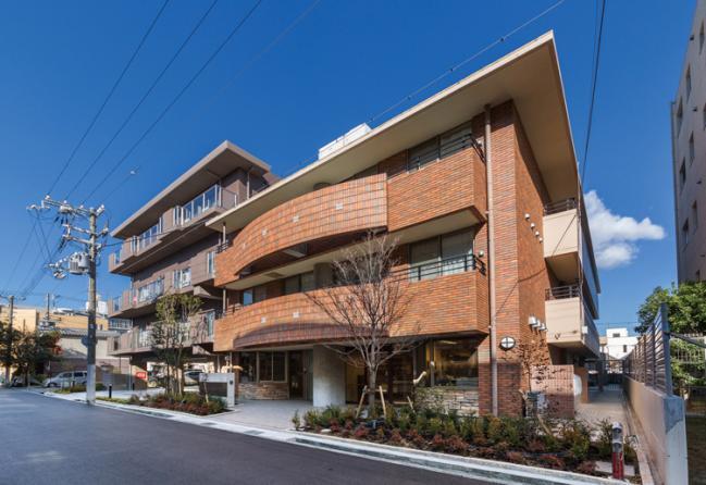 SOMPOケア ラヴィーレ西宮 外観