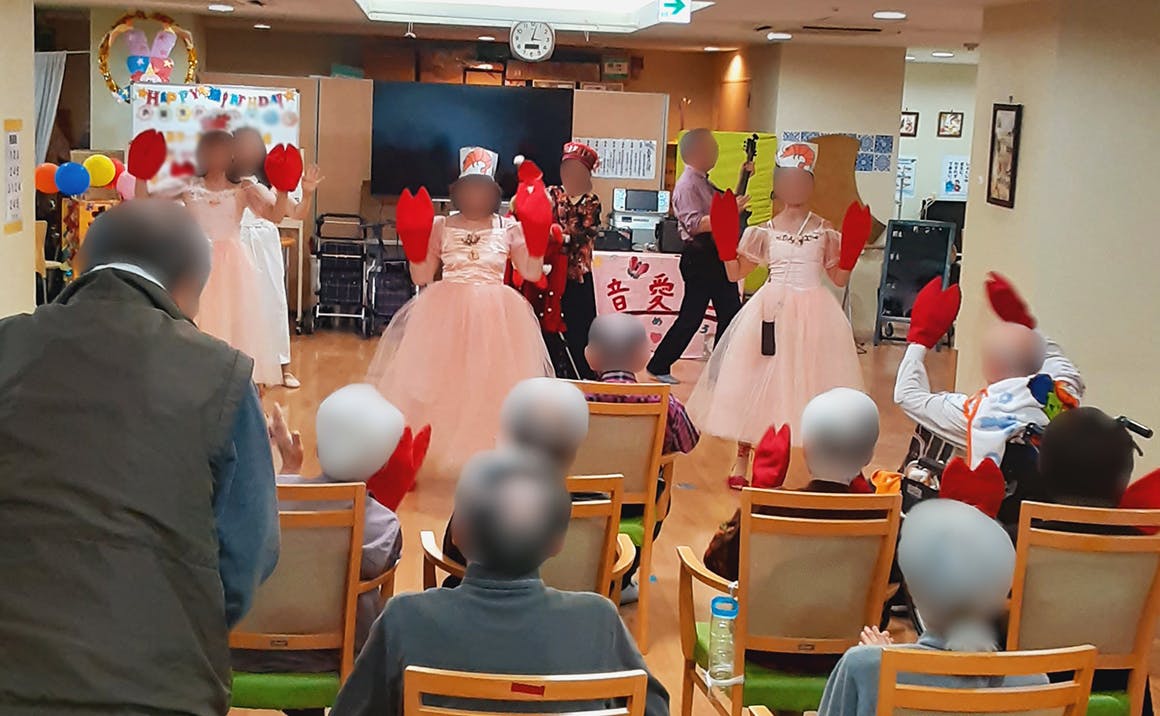 介護付有料老人ホームプレザンメゾン大正泉尾 歌謡＆舞踊演奏会