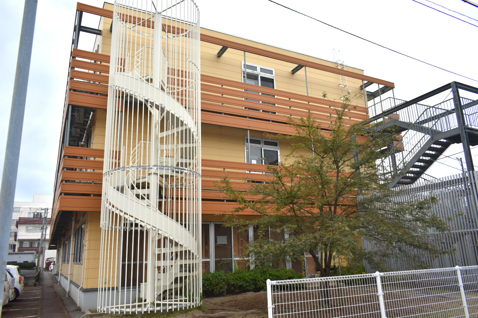 ＣＯ－ＯＰなじょもガーデン2 外観