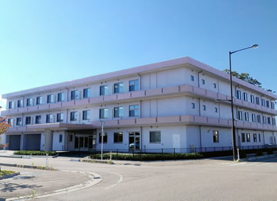 リーシェ上越さくら 施設外観