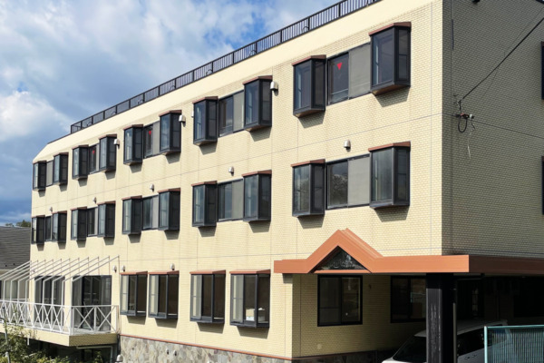 ベルソレイユ綾瀬 外観