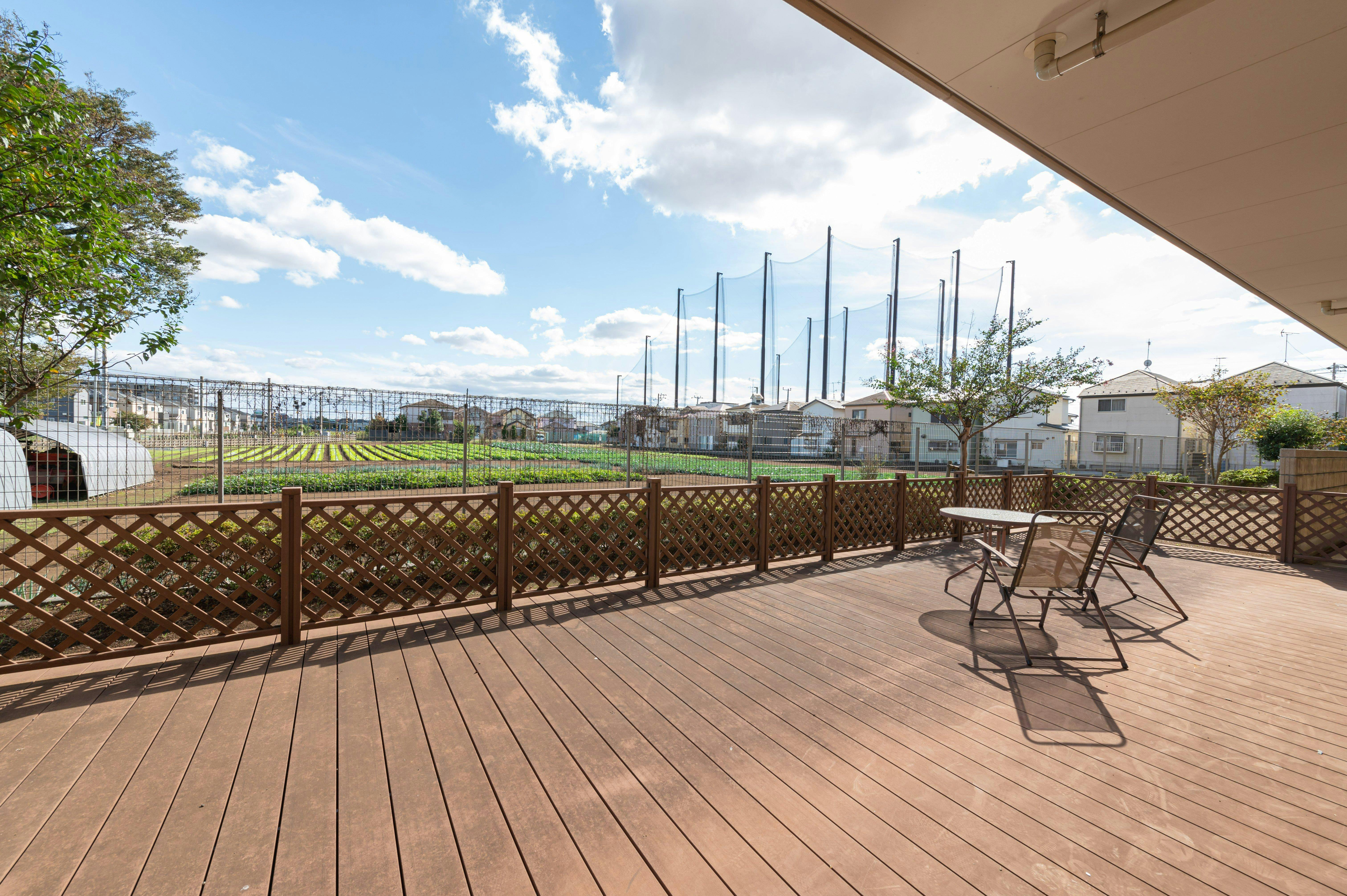 イリーゼ船橋三咲 ウッドデッキ