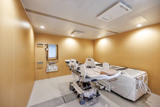 アズハイム足立六町 機械浴