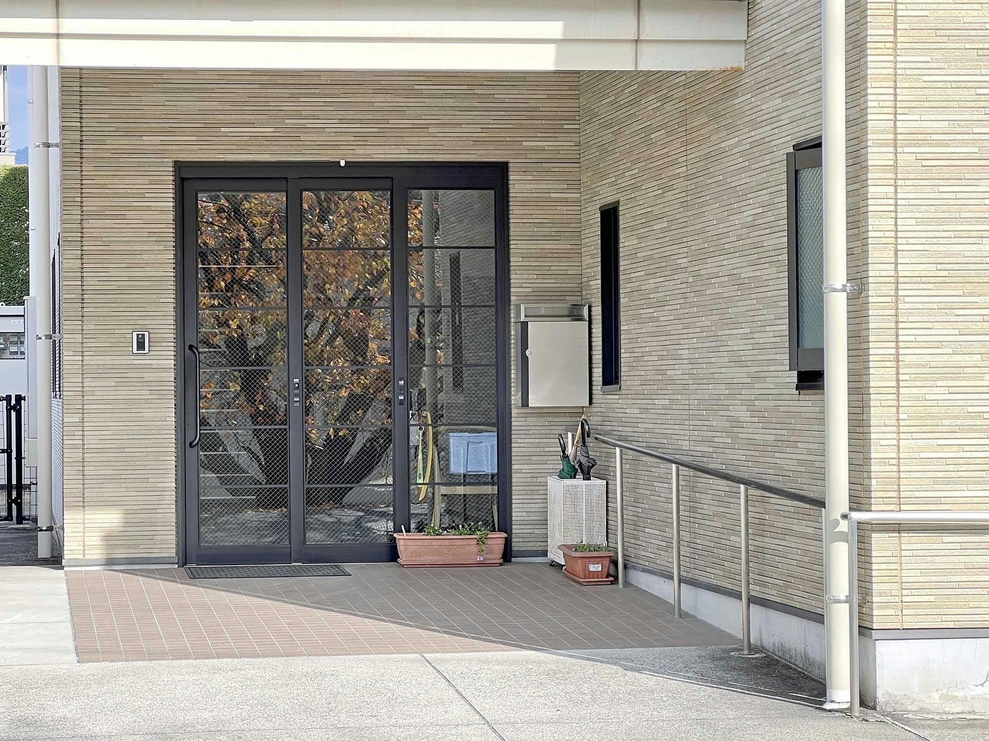 グループホームとまとおおまち 入口