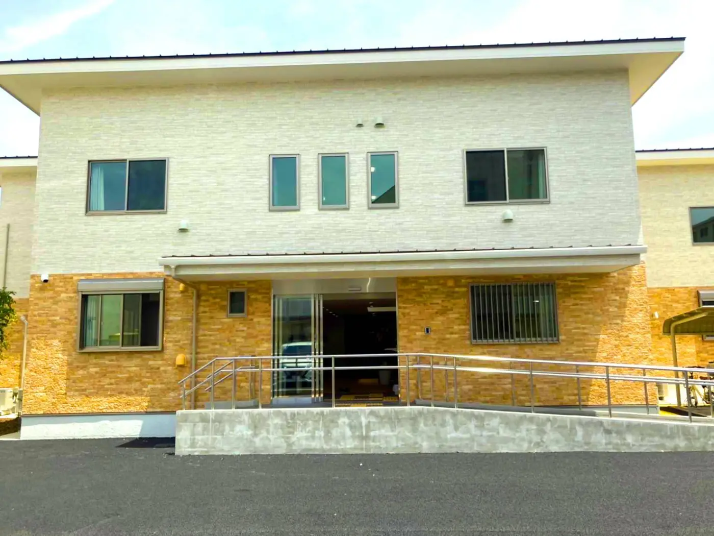 医療対応住宅 ケアホスピス氷川町 外観