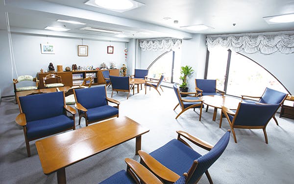 ライフ・イン京都 談話室(本館）