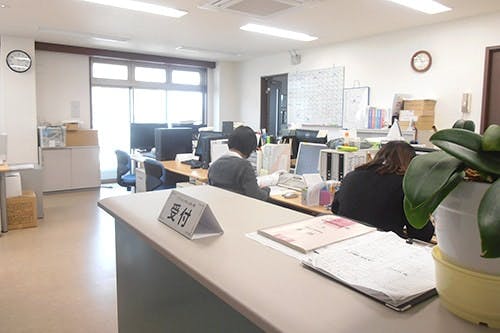 ナーシングホームあい暖 受付