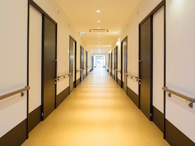 トートイス前橋 廊下