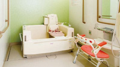 レオーダ経堂 介護浴室