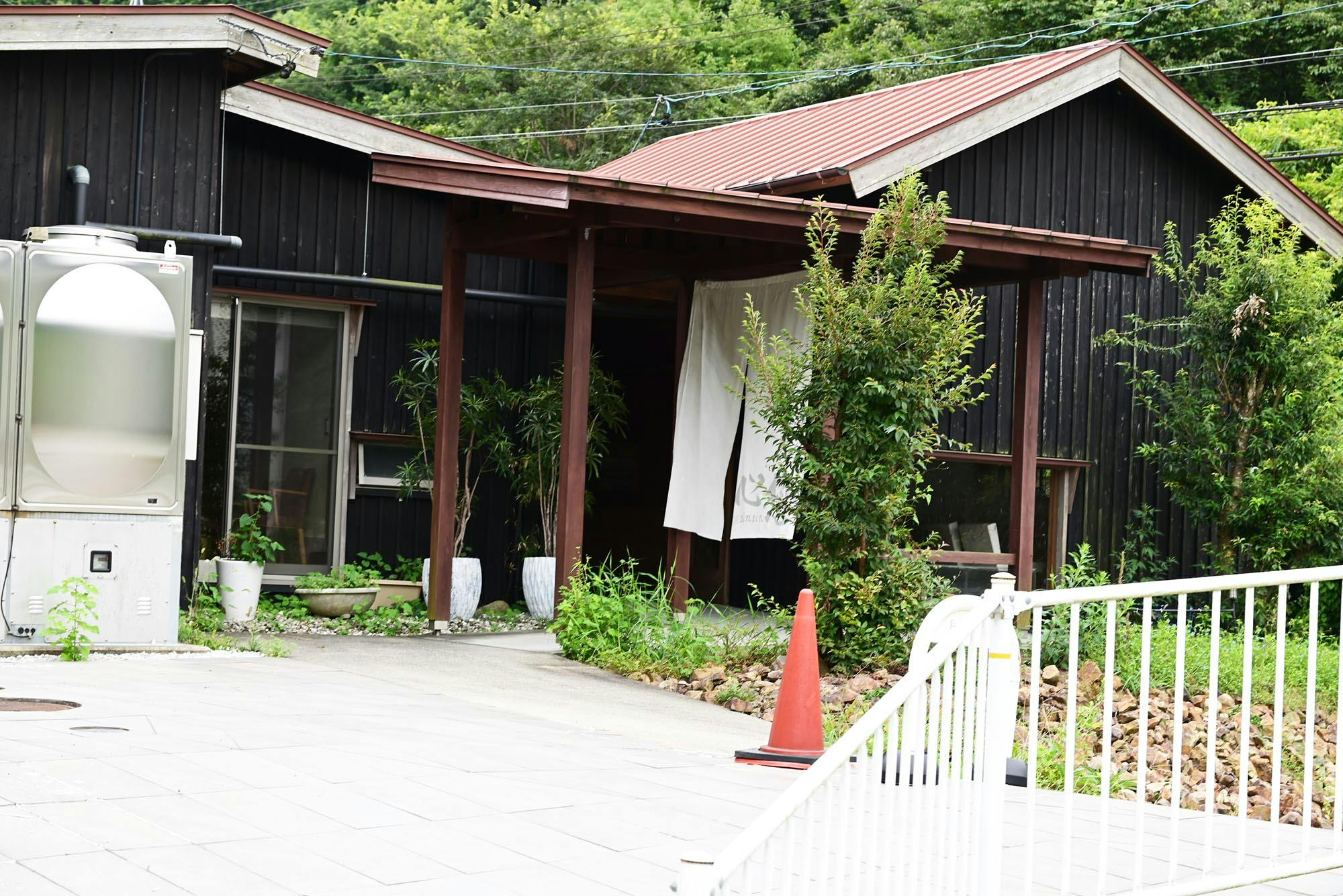 住宅型有料老人ホーム響 入口