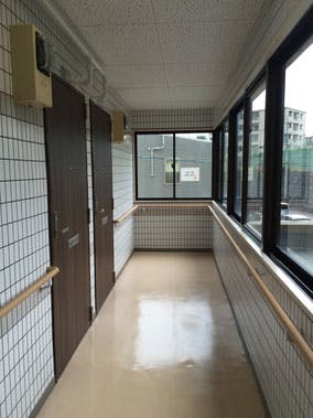 スワーヴ徳野南 廊下