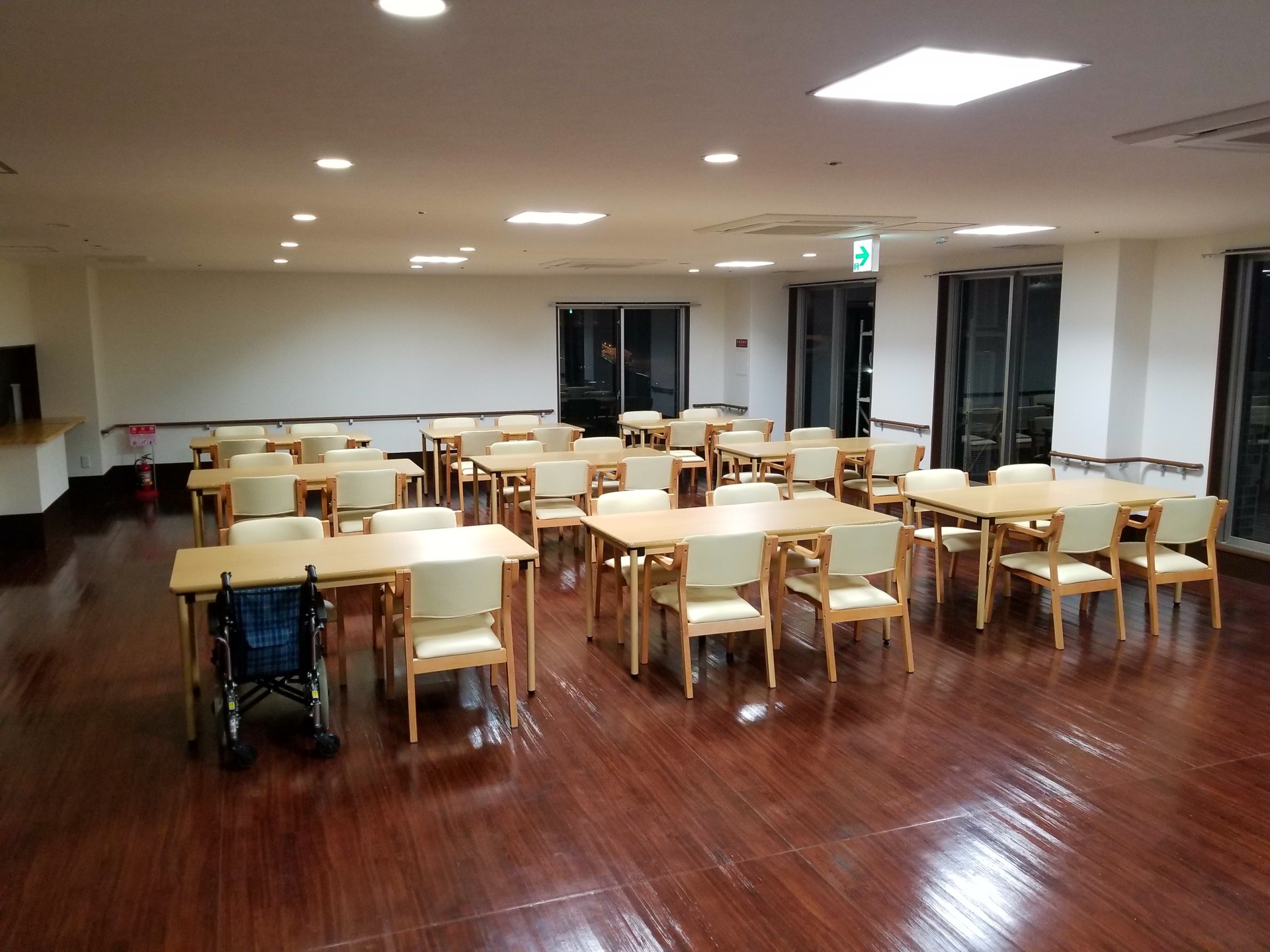 いろどり東住吉 食堂