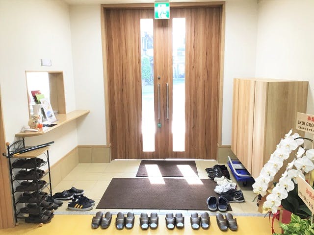 ひばり荘楓の杜 玄関