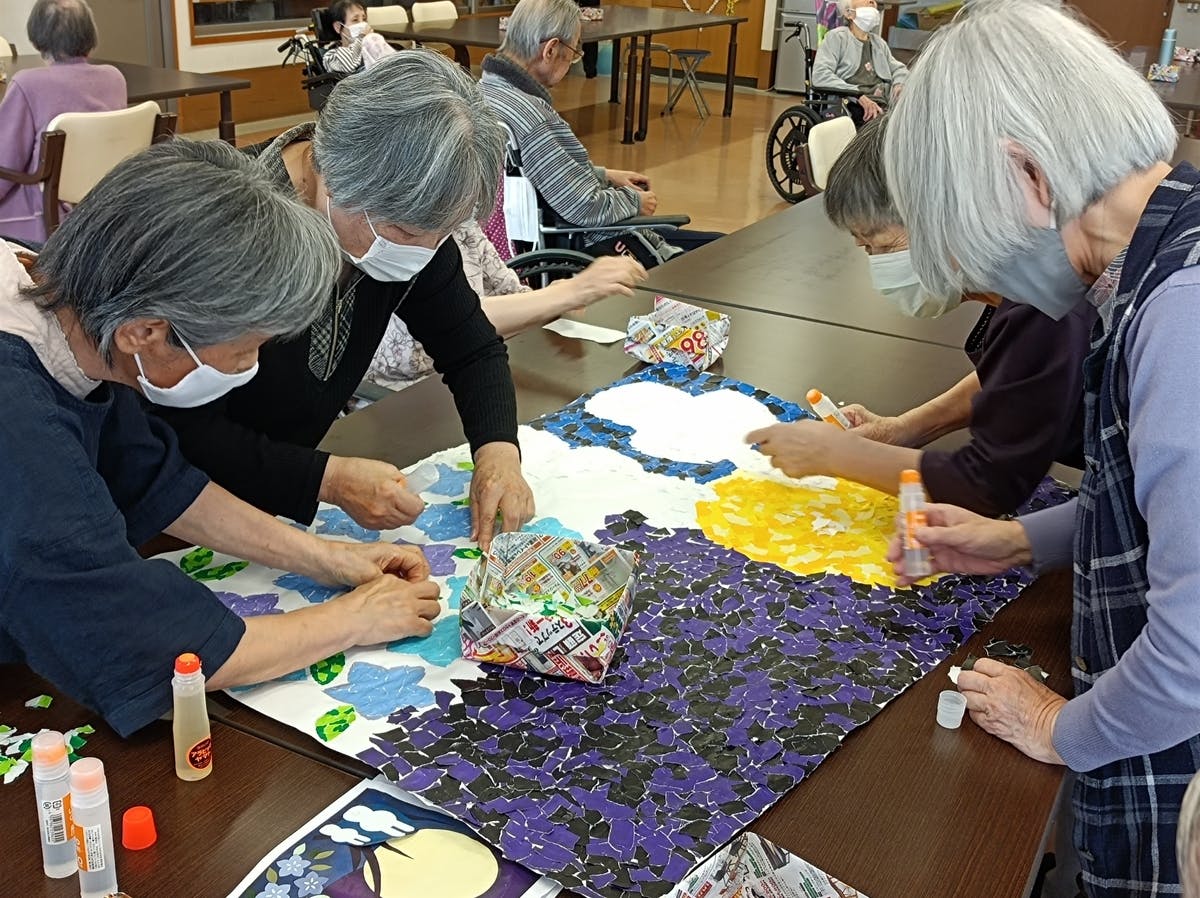 ガーデンコート東松山 ちぎり絵共同制作