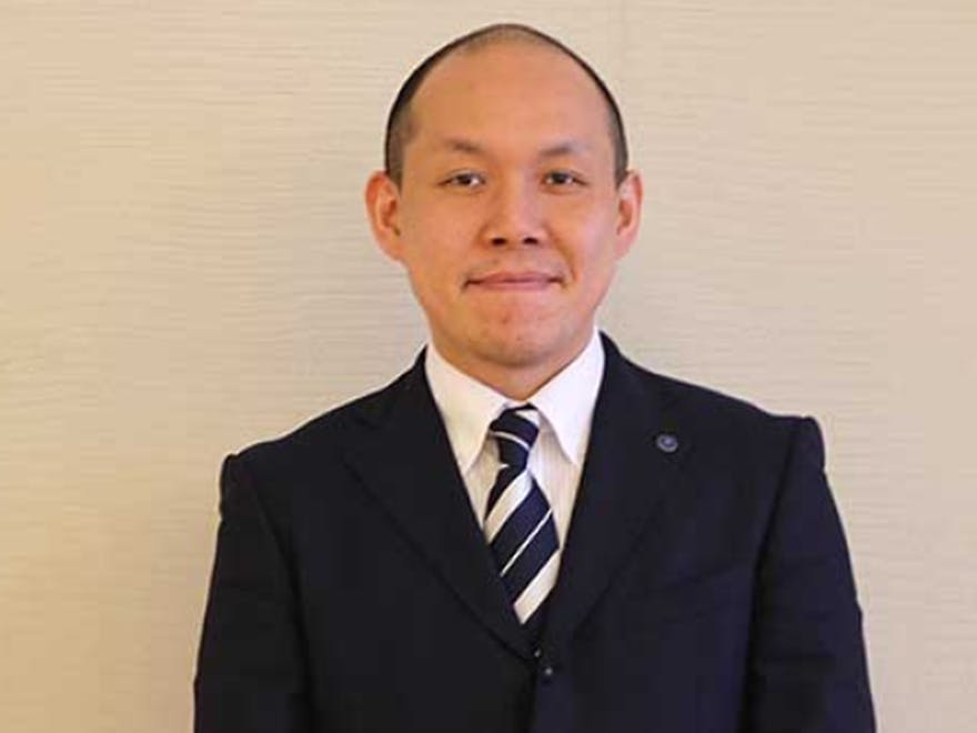 舞浜倶楽部 富士見サンヴァーロ 施設長秋⼭ 智