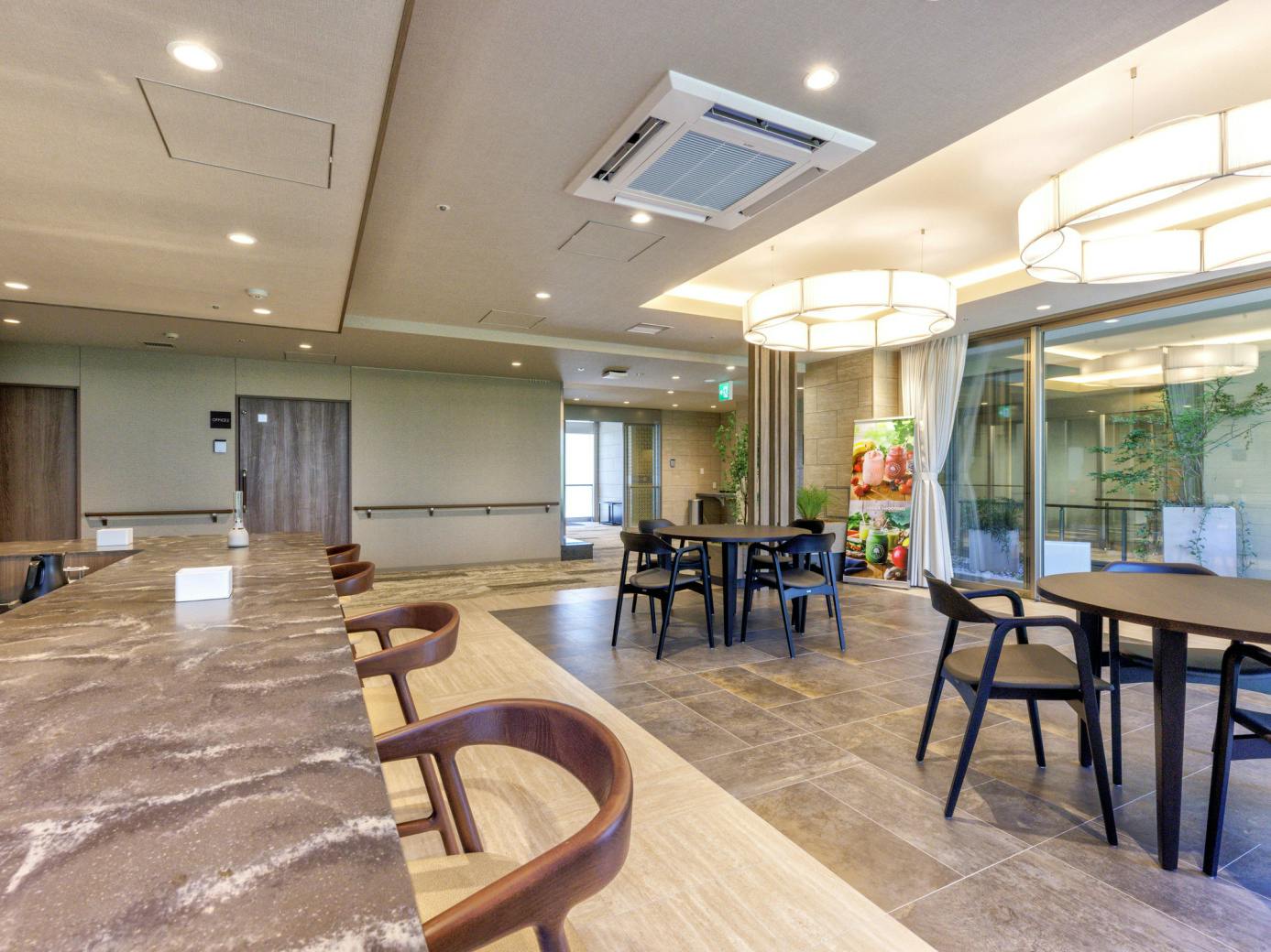 プレザングラン成城 カフェコーナー