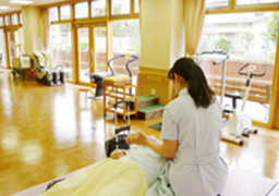 グッドタイムホーム・生田 リハビリ・機能訓練