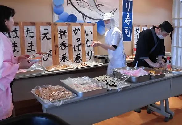 サービス付き高齢者向け住宅緑陽館 お寿司