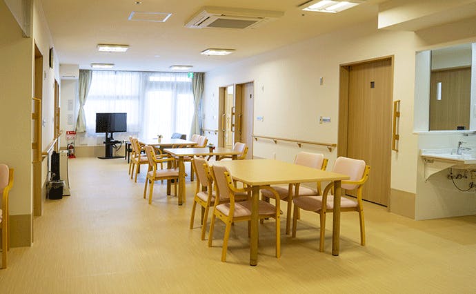 ヒューマンライフケア市川真間グループホーム 食堂、リビング