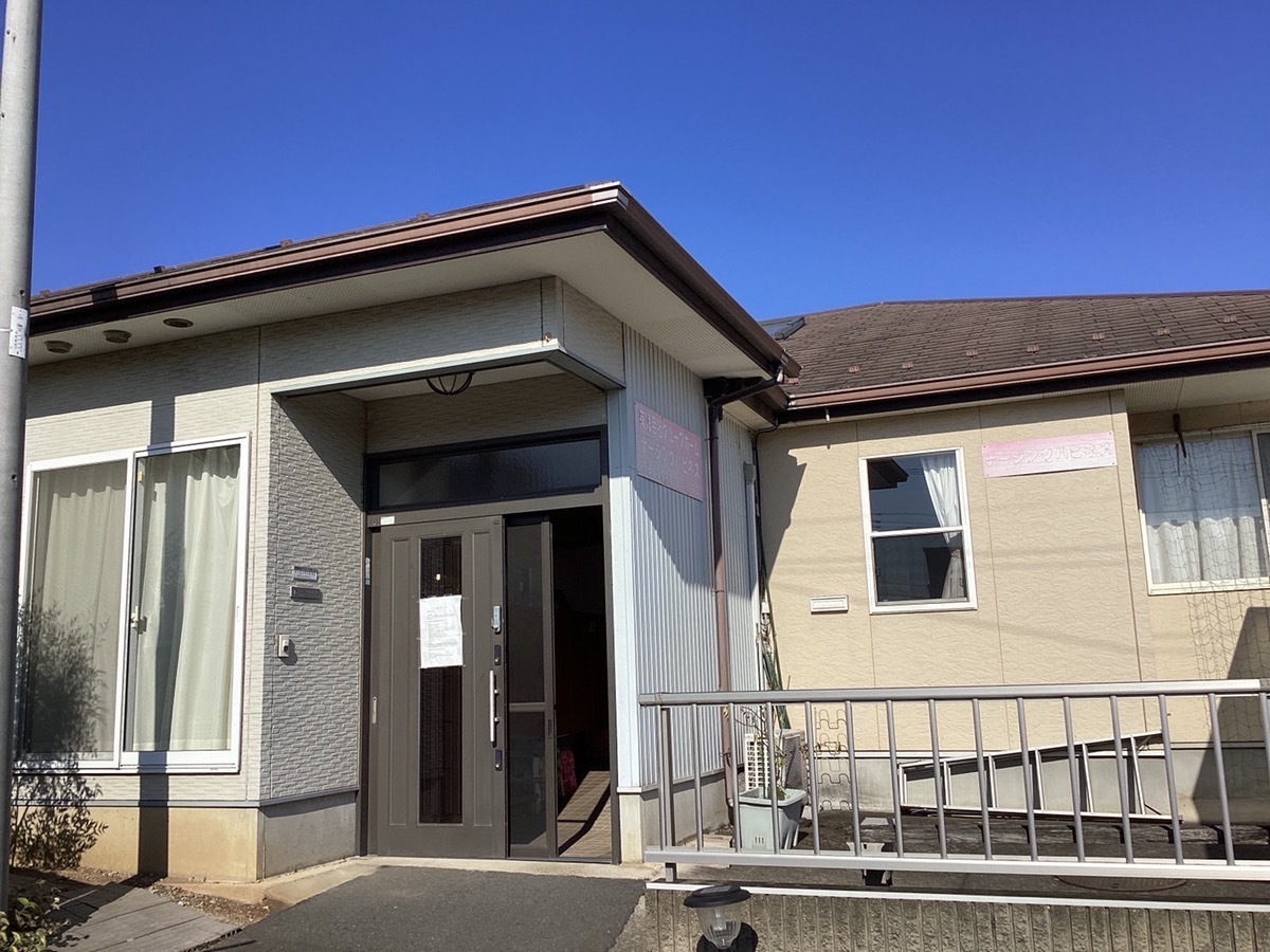 ノーマライ心の花小中 外観