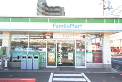グローバルケア浜寺２号館 ファミリーマート