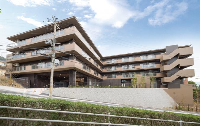 SOMPOケア ラヴィーレ六甲 外観