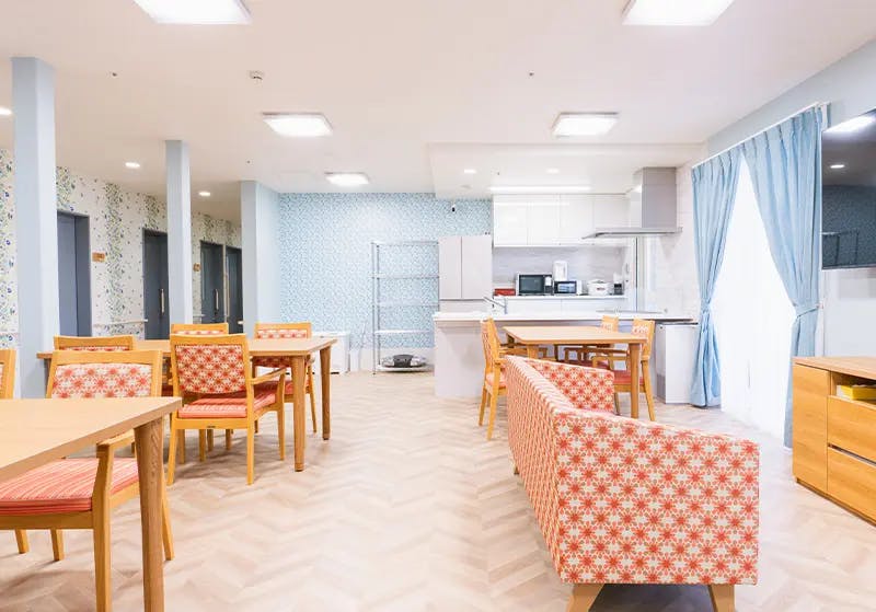 エクセレント横須賀 居間