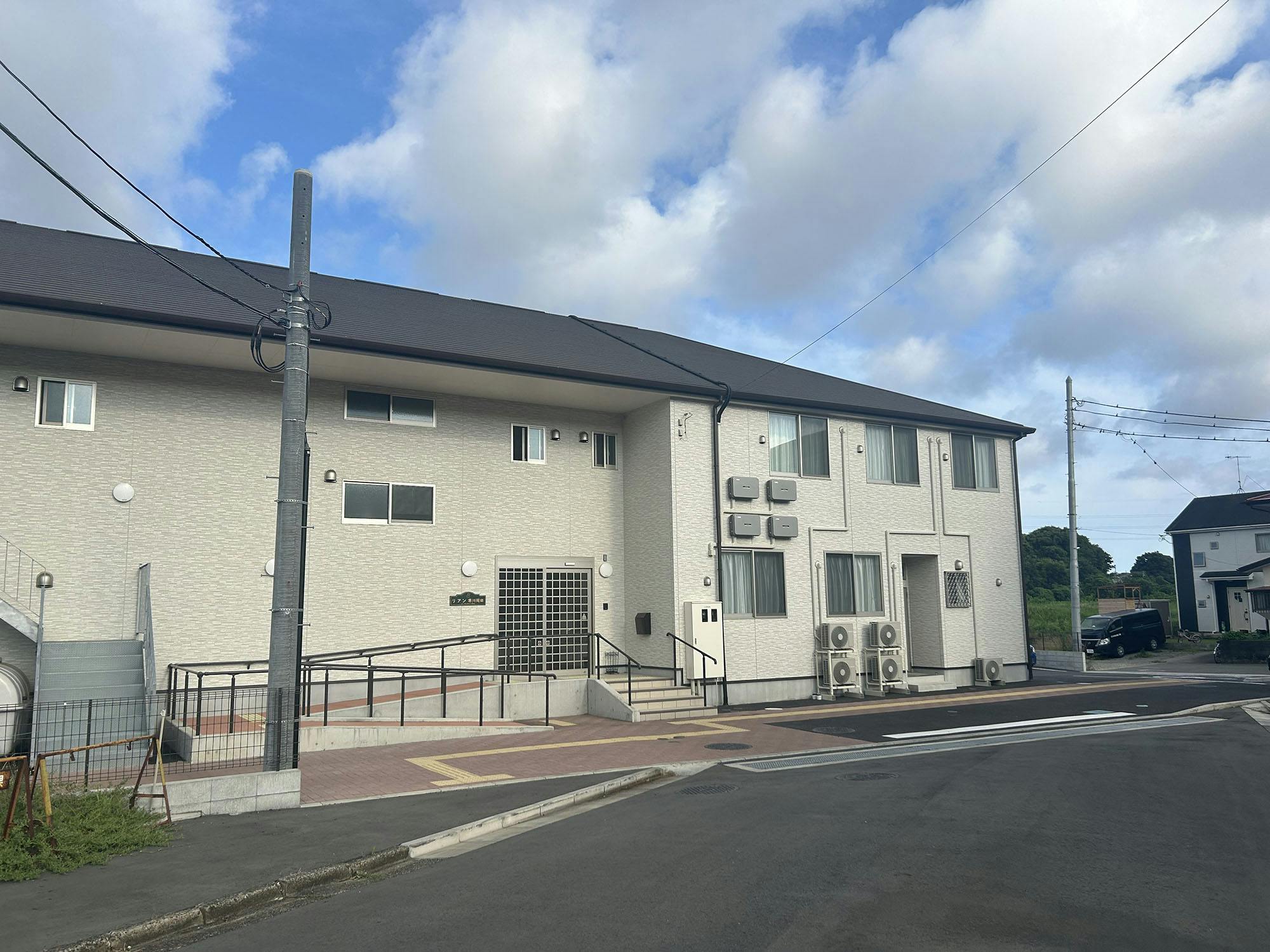 リアン寒川岡田 外観