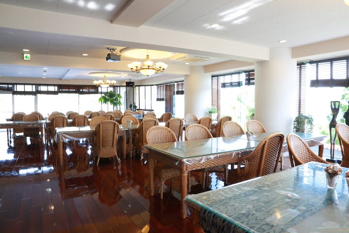 カーサ・デ・ソル・湖浜 食堂・大ホール
