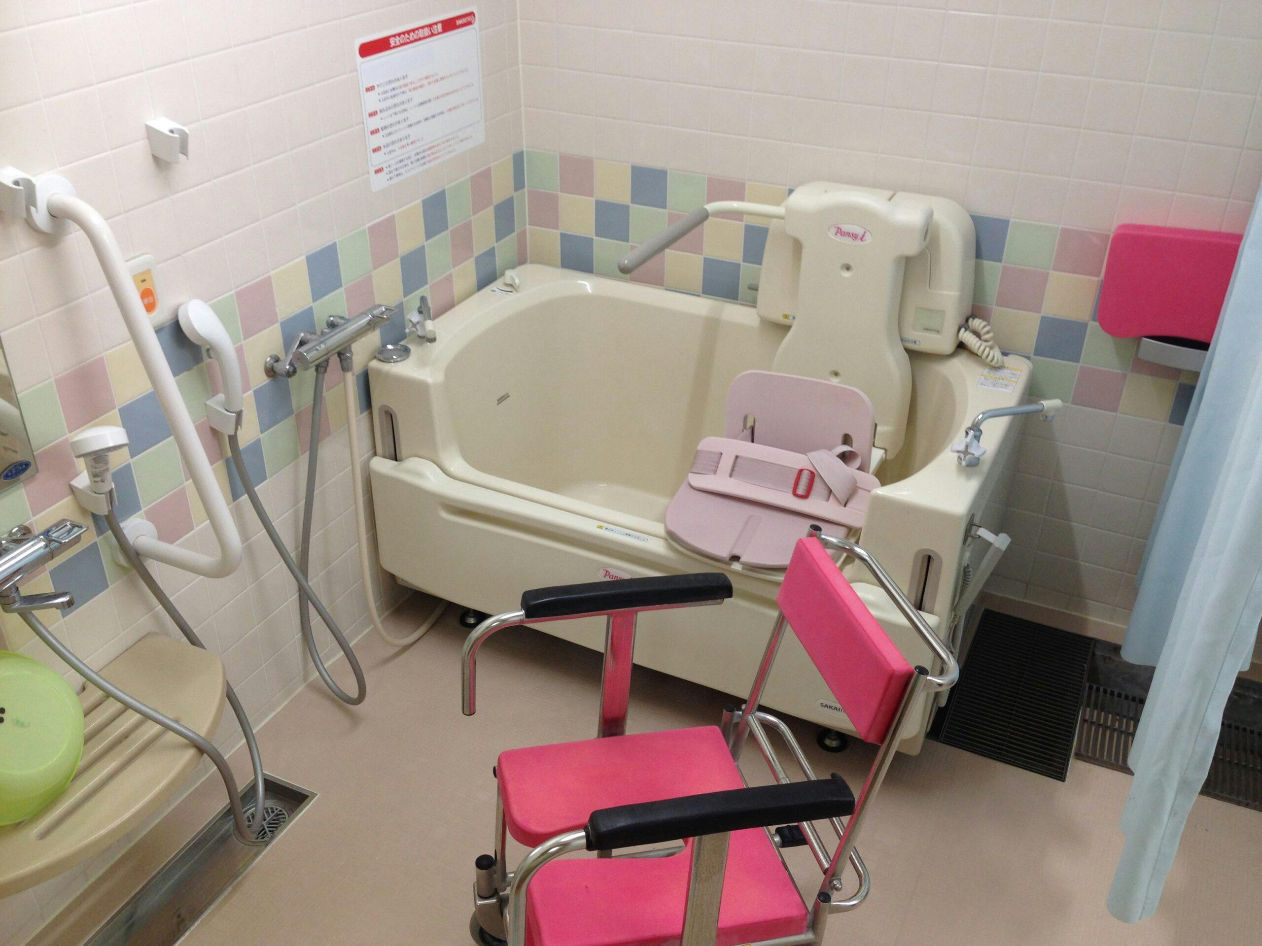 介護付有料老人ホームはなまる招提 機械浴