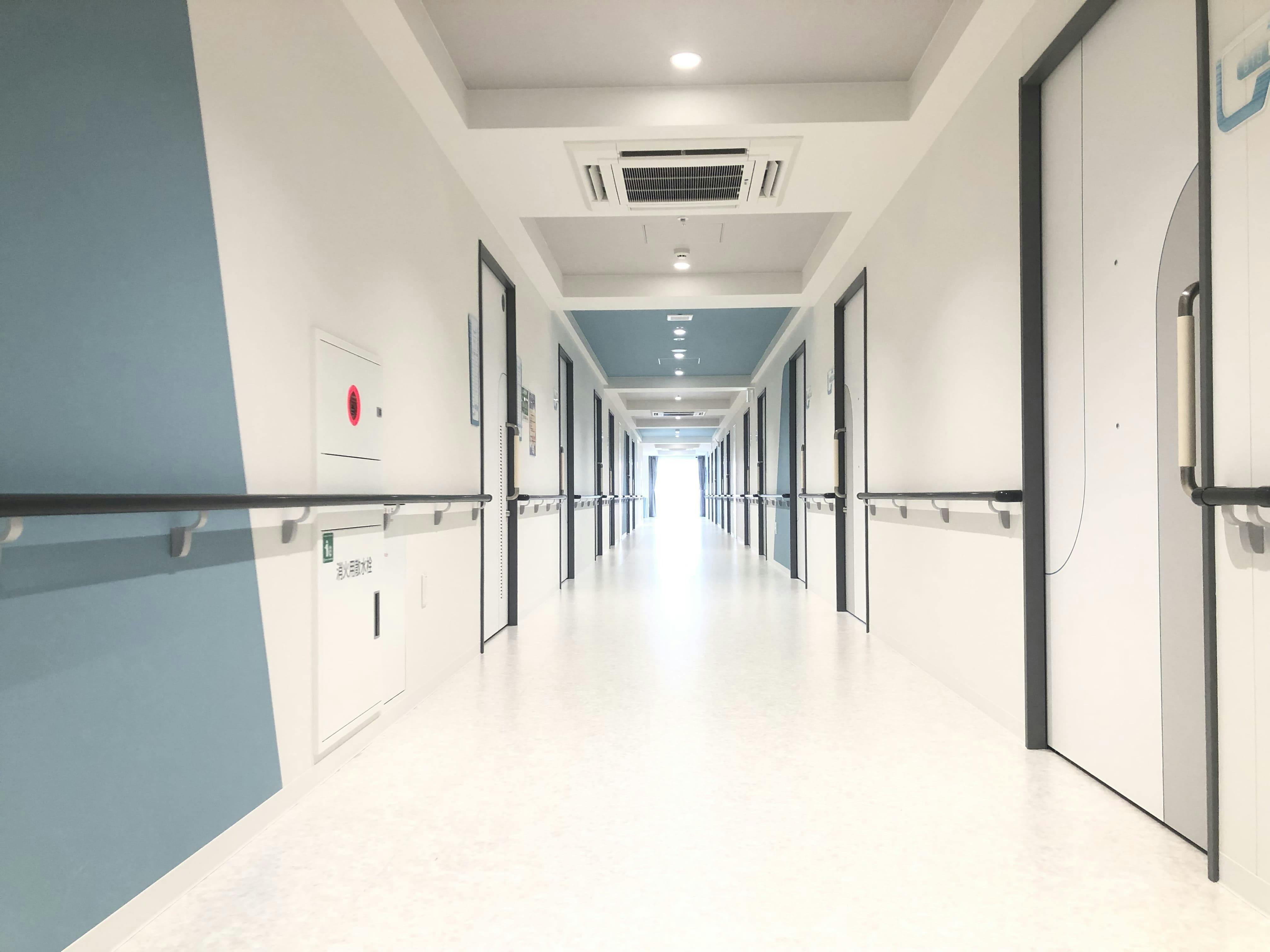 ココファン伊勢佐木長者町 廊下