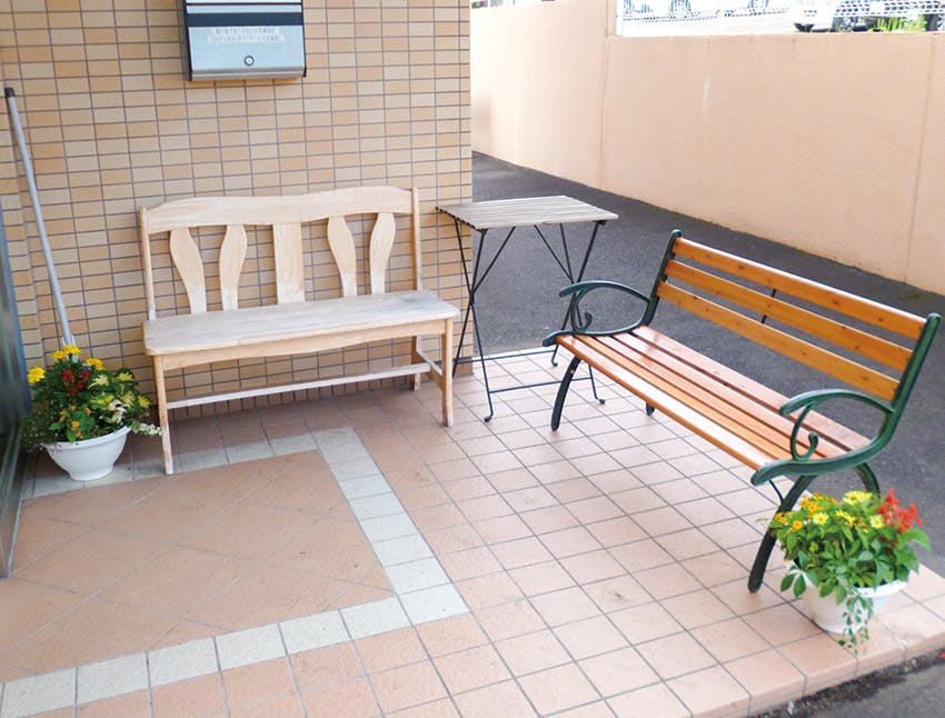 愛の家グループホーム札幌福住 エントランス