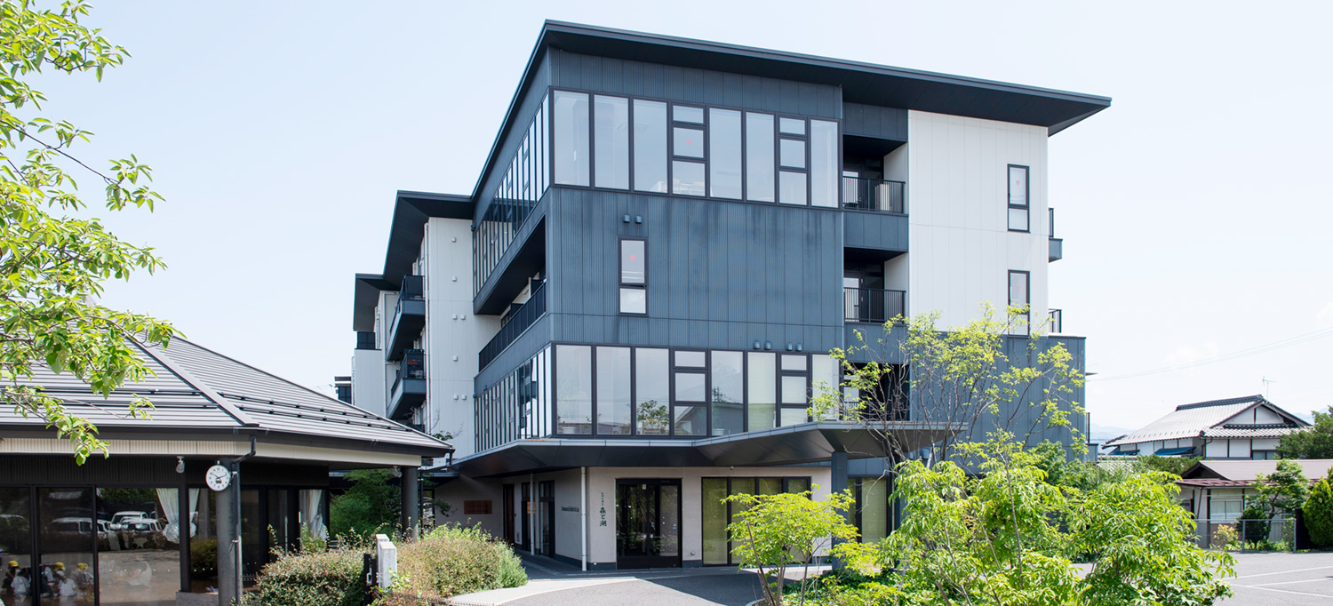 ミサトピアロピテル一日市場 外観