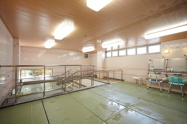 スーパー・コート郡山筒井 畳風呂