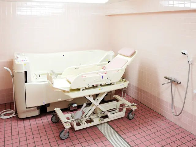 ソルシアス佐倉 特浴室