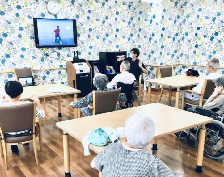 そんぽの家 八王子小宮 体操