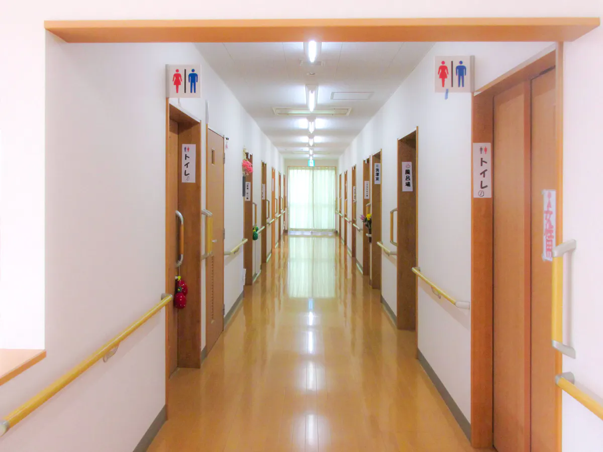 愛の家グループホーム館山亀ヶ原 廊下