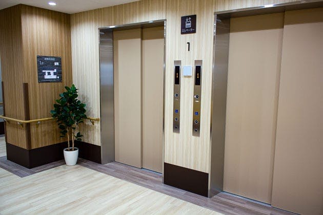 ライフコミューン本郷台 エレベーターホール