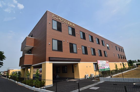 ところざわ翔裕館1号館 外観