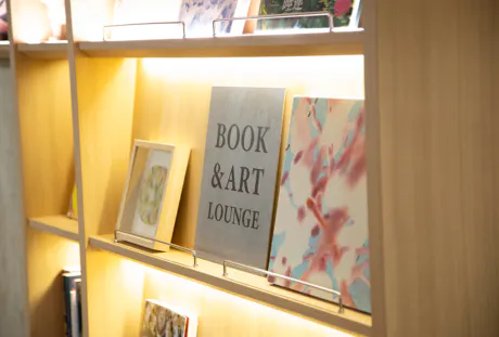 ガーデンテラス大和桜が丘 BOOK & ART LOUNGE