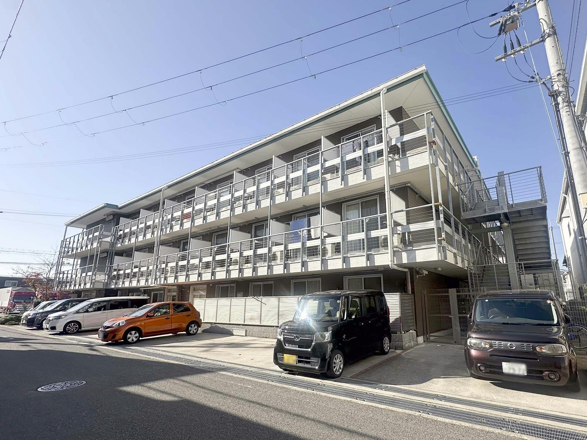 サービス付き高齢者住宅かわち野里加納 外観