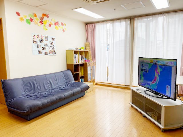 アースサポートグループホーム海老名 居間
