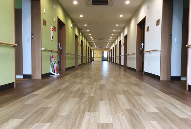 やすらぎの家函南 廊下