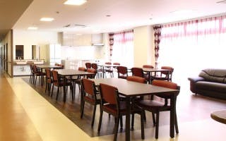 サービス付き高齢者向け住宅知行庵 食堂・談話コーナー