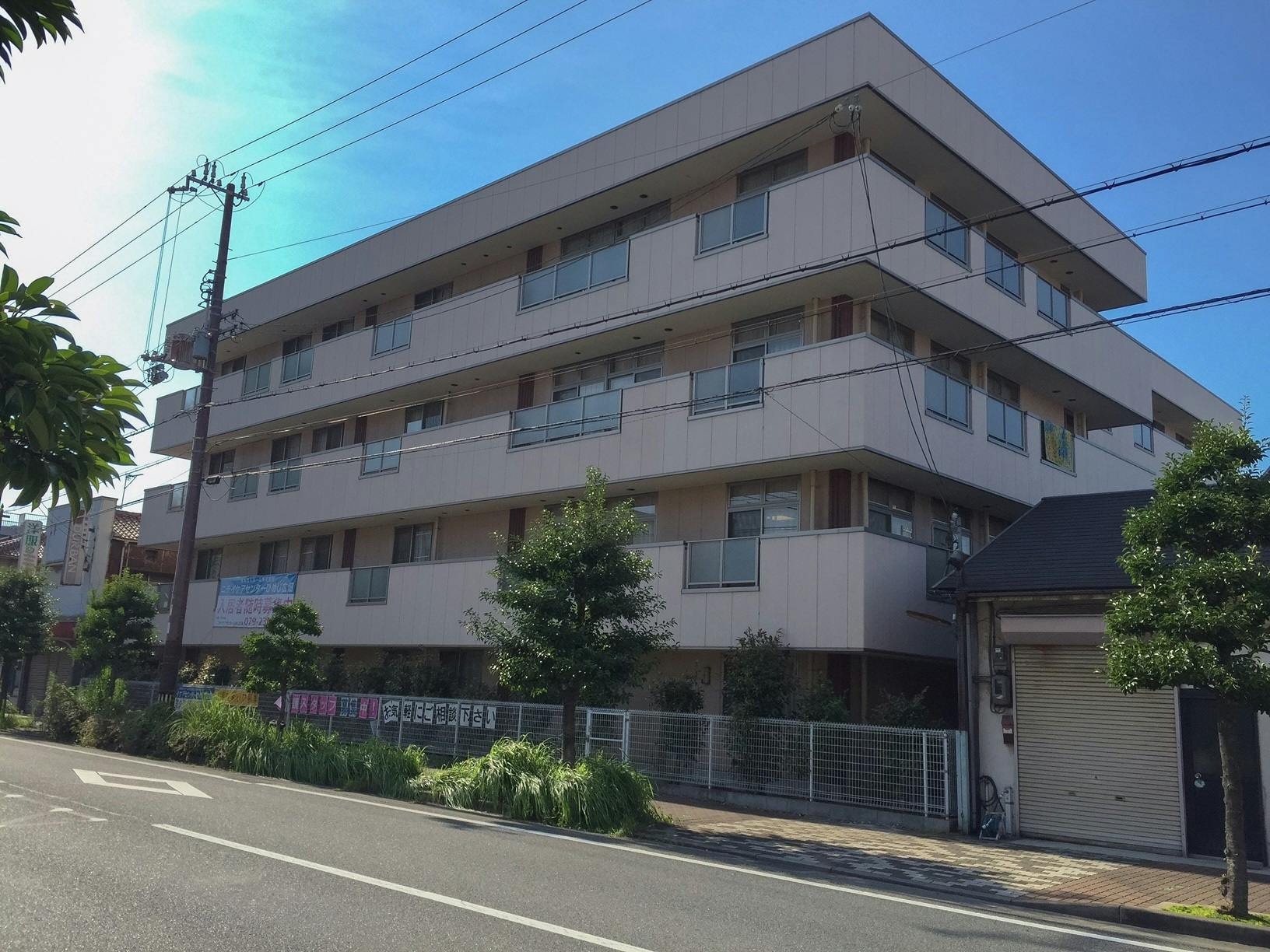ニチイケアセンターひめじ広畑 外観