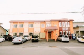 東光の金さん銀さん 外観